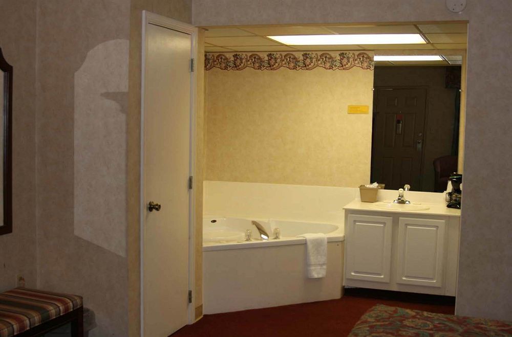 Swiss Village Inn Eureka Springs Quarto foto